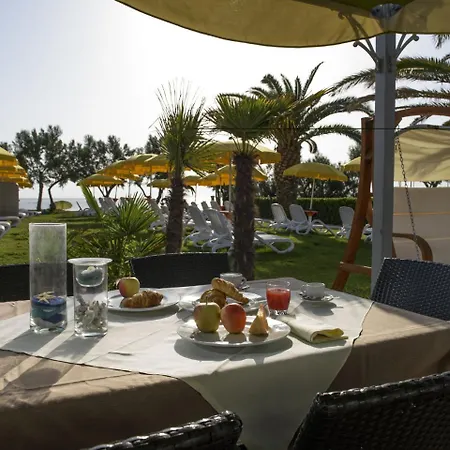 Tatil Evi Cozy Holiday In Cologna Spiaggia With Swimming Pool