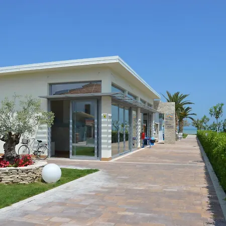Cozy Holiday In Cologna Spiaggia With Swimming Pool