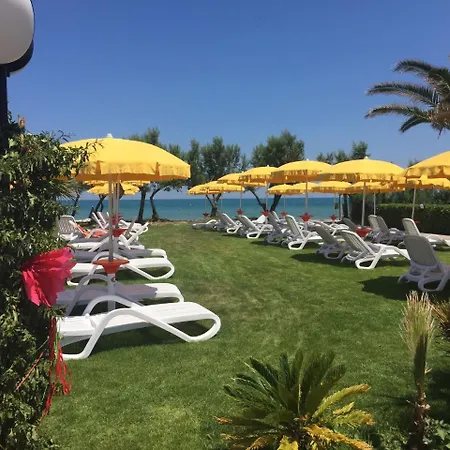 Cozy Holiday In Cologna Spiaggia With Swimming Pool Casa de Férias L'Annunziata
